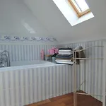 Maison Confortable Sejour Spacieux, Belle Terrasse Avec Grand Jardin Avec Jeux Exterieurs Pres Bayeux Et Omaha *