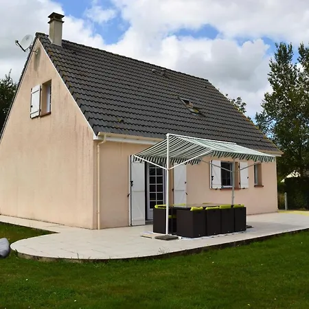 Maison Confortable Sejour Spacieux, Belle Terrasse Avec Grand Jardin Avec Jeux Exterieurs Pres Bayeux Et Omaha *