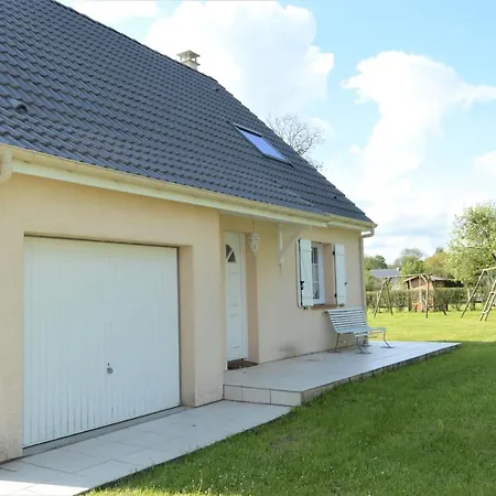 Feriehus Maison Confortable Sejour Spacieux, Belle Terrasse Avec Grand Jardin Avec Jeux Exterieurs Pres Bayeux Et Omaha