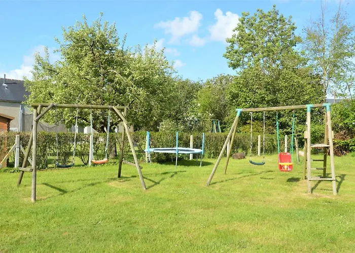 Maison Confortable Sejour Spacieux, Belle Terrasse Avec Grand Jardin Avec Jeux Exterieurs Pres Bayeux Et Omaha Saonnet