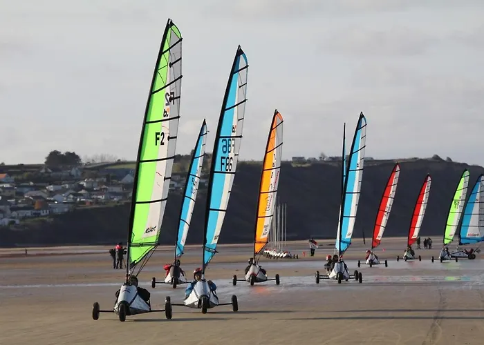 Maison Confortable Sejour Spacieux, Belle Terrasse Avec Grand Jardin Avec Jeux Exterieurs Pres Bayeux Et Omaha Saonnet