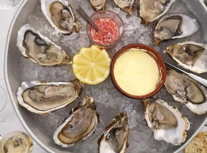 Maison Confortable Sejour Spacieux, Belle Terrasse Avec Grand Jardin Avec Jeux Exterieurs Pres Bayeux Et Omaha *